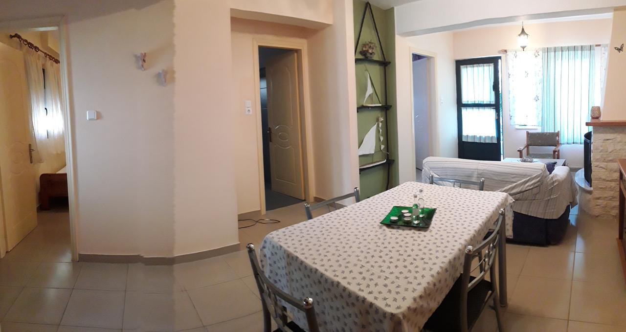 Mina Apartments Poros Town Extérieur photo